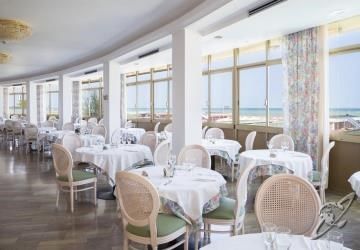 Hotel Acapulco Milano Marittima Buitenkant foto